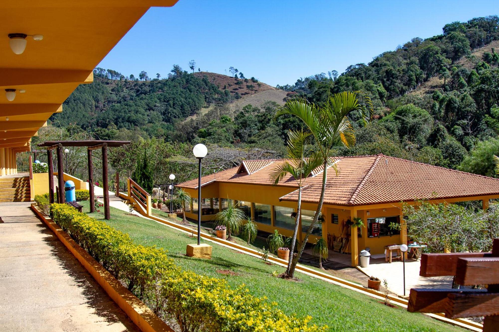 Hotel Fazenda Saint Nicolas Águas de Lindóia Exteriör bild